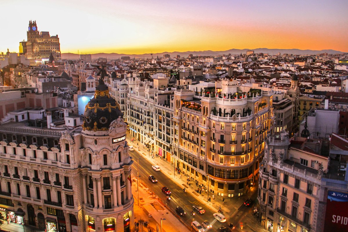 Plaza Mayor y arquitectura histórica de Madrid